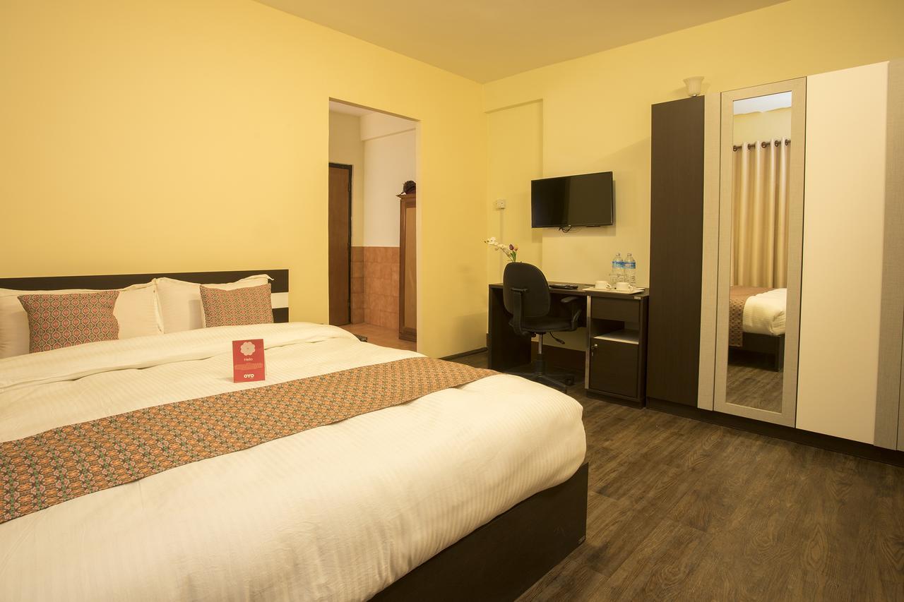 Oyo 131 Hotel Milarepa Kathmandu Esterno foto